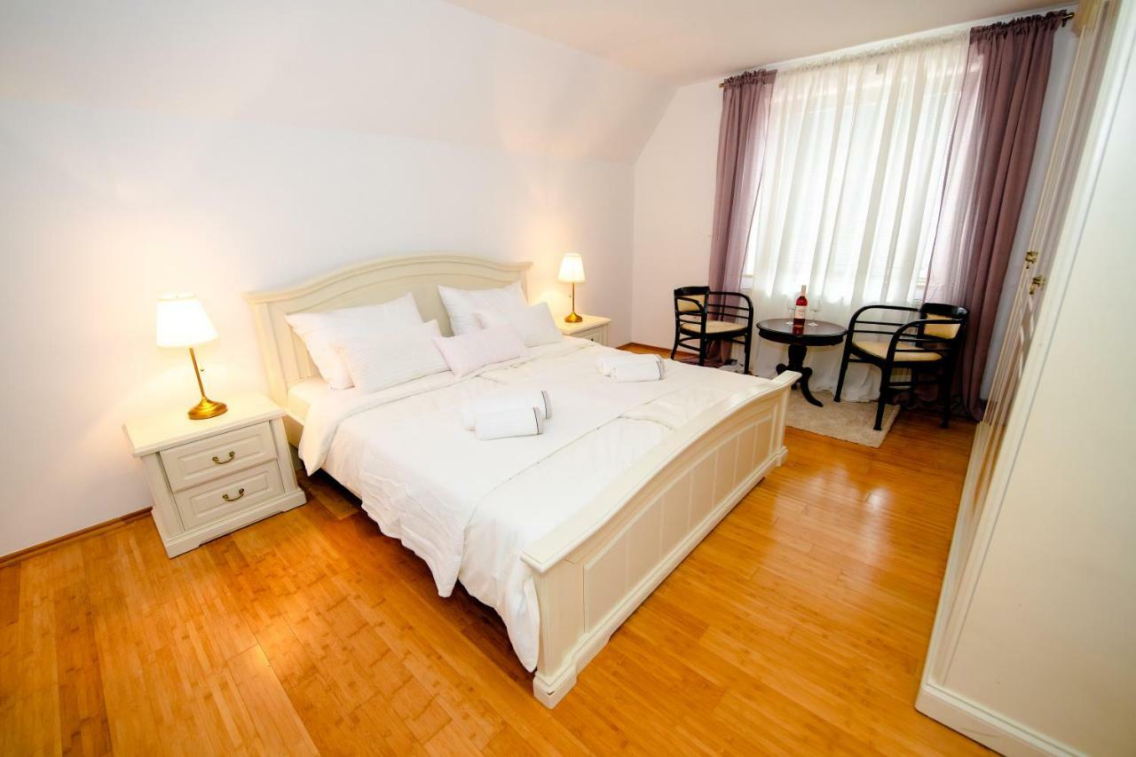 Apartment With View Zirovnica ภายนอก รูปภาพ